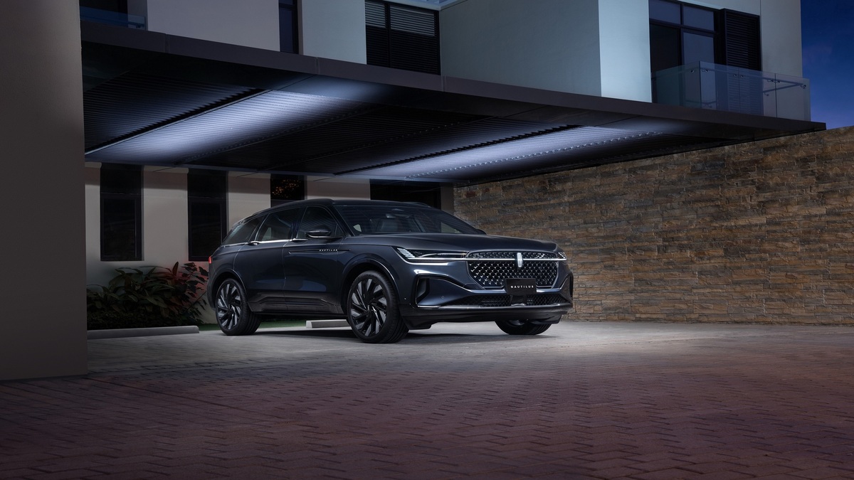 ALL-NEW LINCOLN NAUTILUS DEBUTS THE MIDDLE EAST MARKET